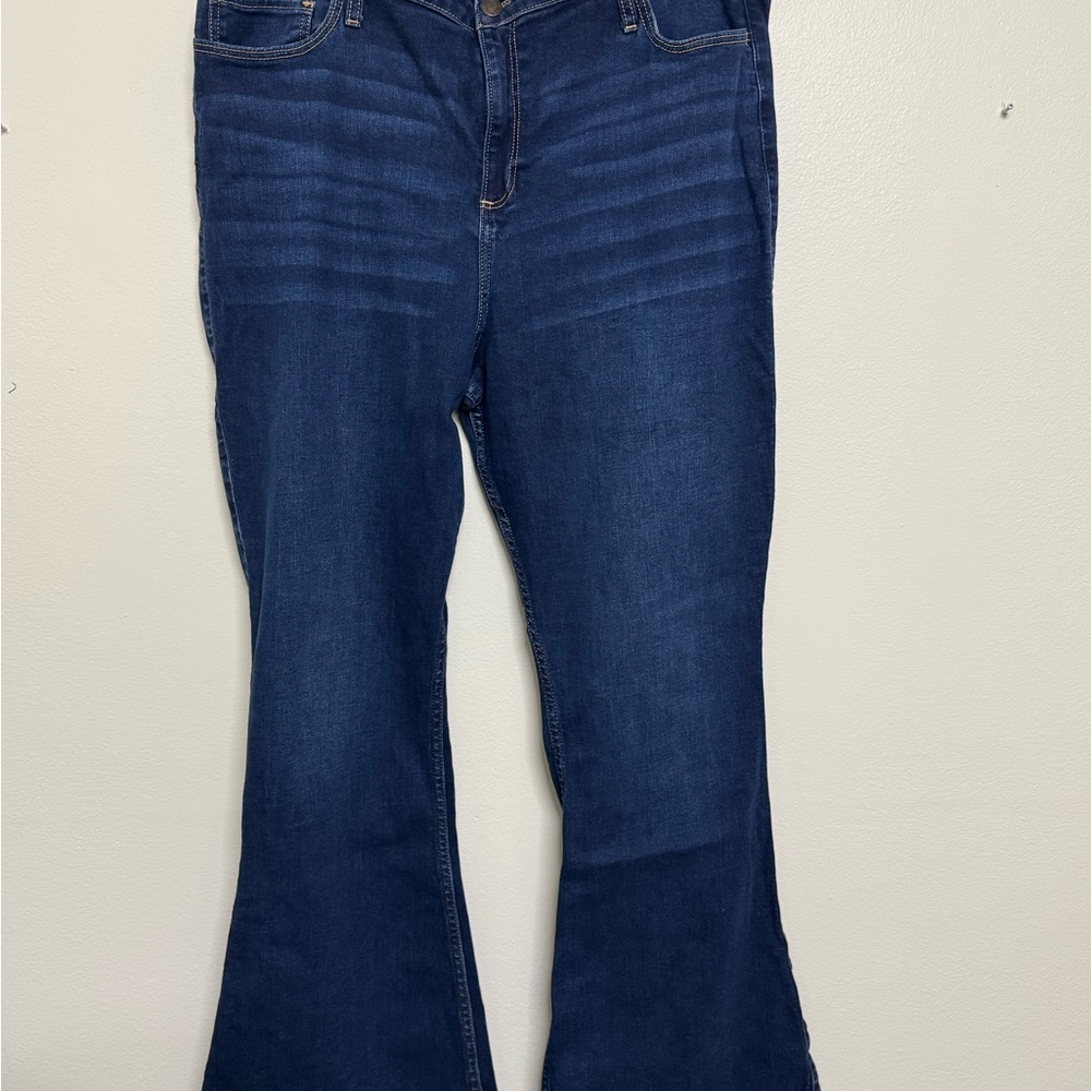Hollister curvy high rise vintage flare soft stretch 20 long inseam
